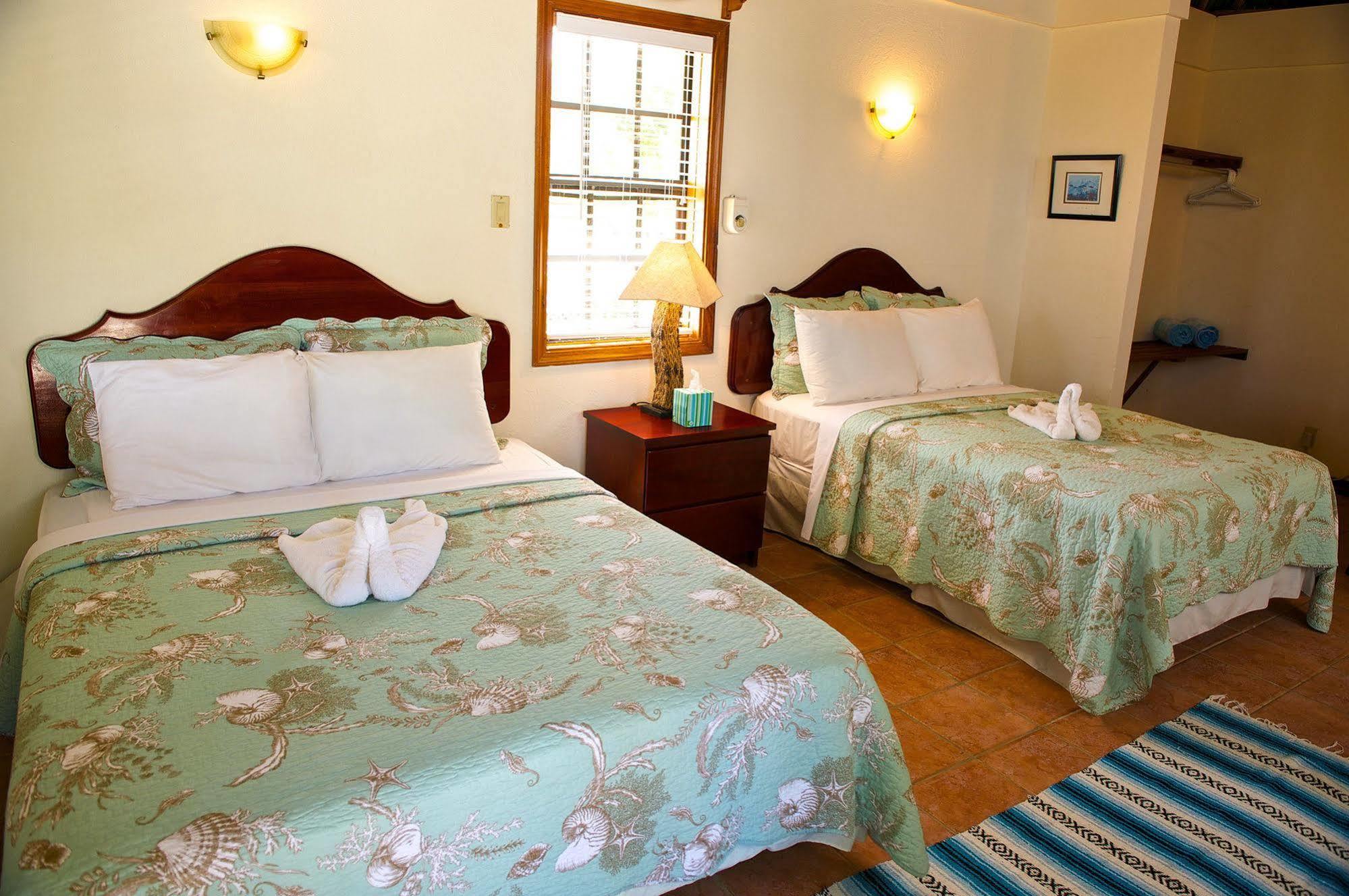 Blackbird Caye Resort Turneffe Atoll Exterior photo